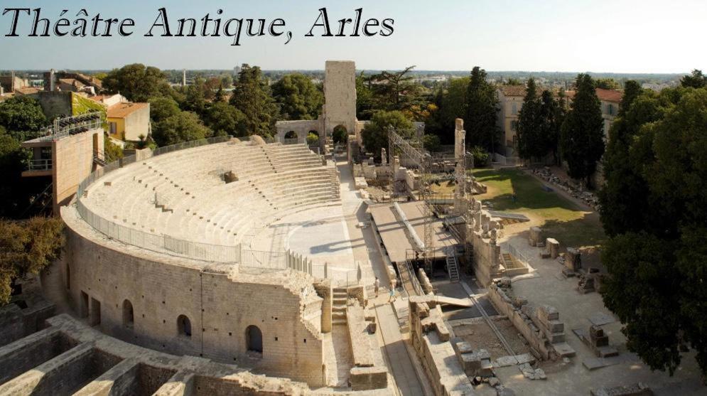 Nuit A La Roquette, Arles Lägenhet Exteriör bild